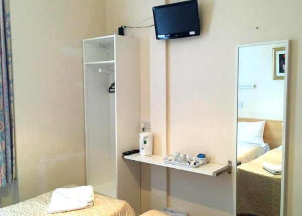 Room facilities at Romanos Hotel